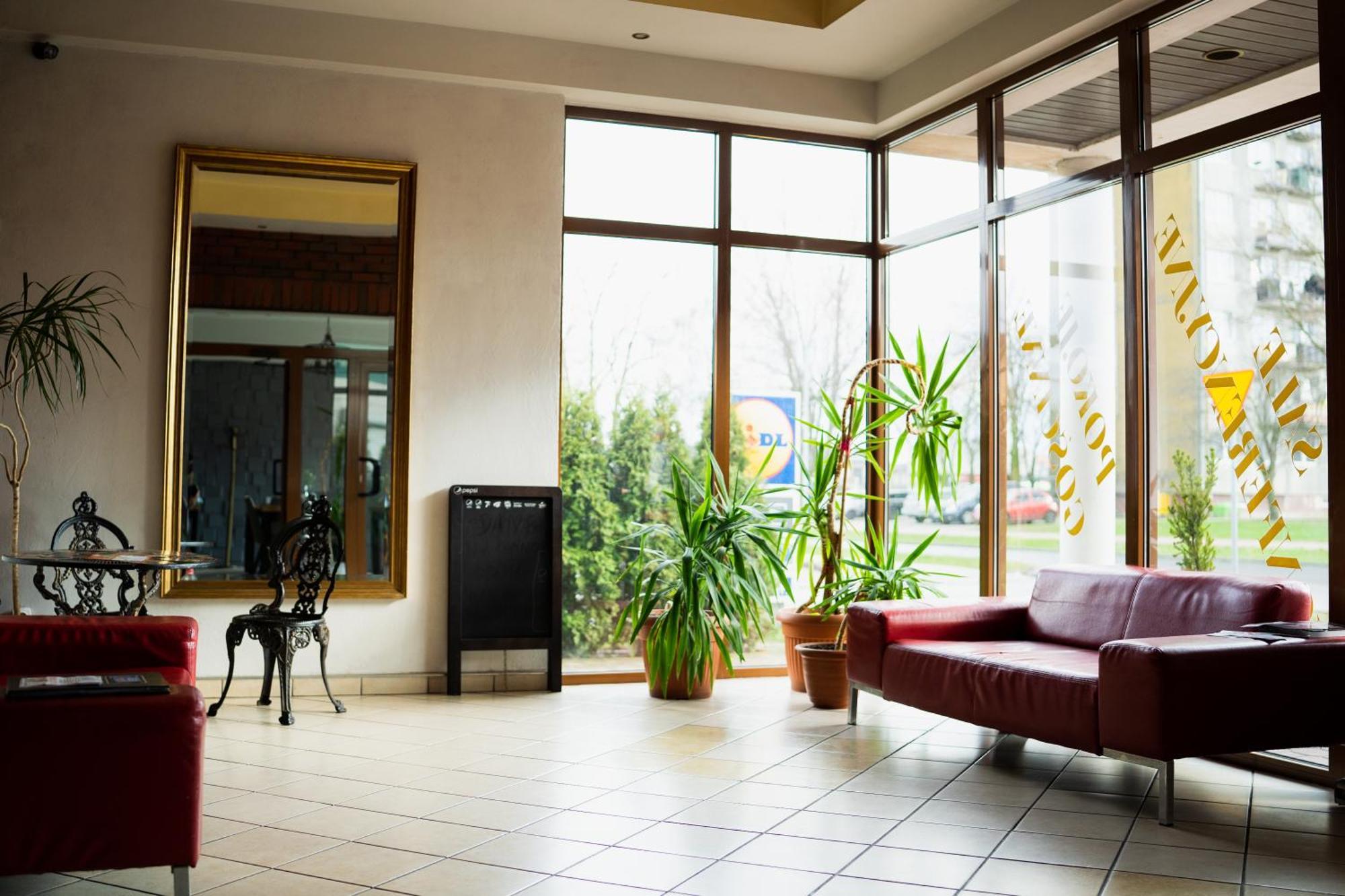Alabastro Bed & Breakfast Tomaszów Mazowiecki Eksteriør bilde