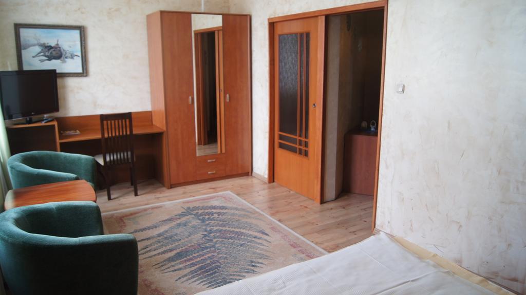 Alabastro Bed & Breakfast Tomaszów Mazowiecki Rom bilde