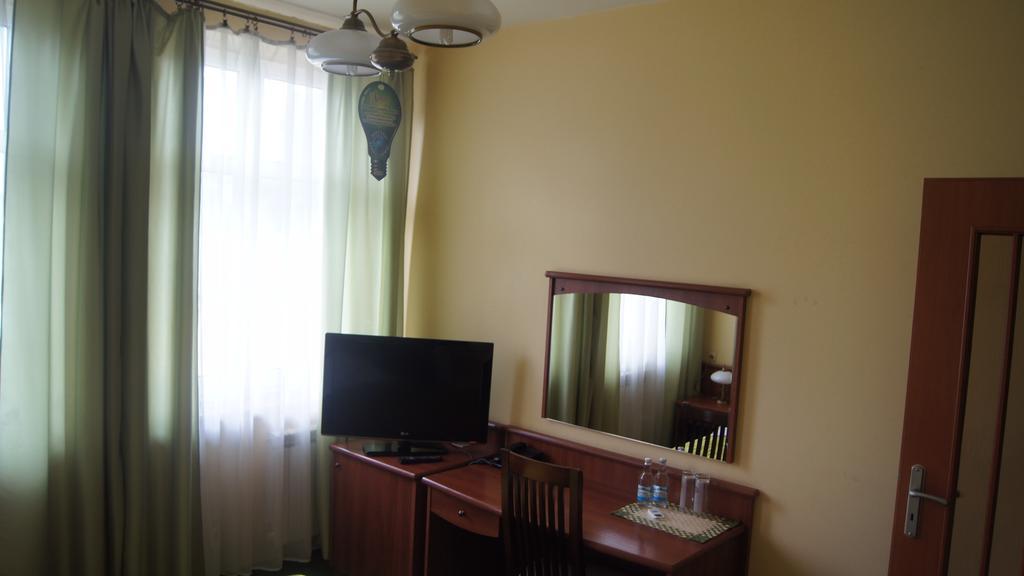 Alabastro Bed & Breakfast Tomaszów Mazowiecki Rom bilde